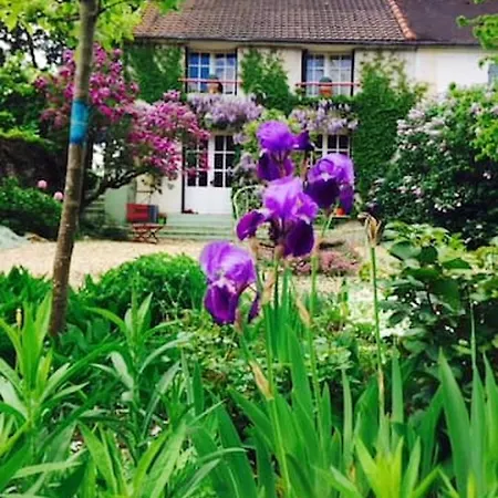 Maison Charmante A Avec Jardin Cloture Nyaraló